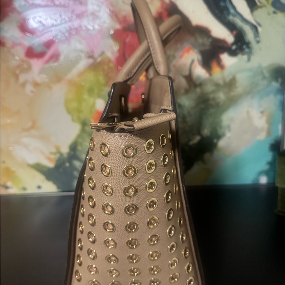Michael Kors Beige Satchel with Gold Accents - Picture 3 of 11